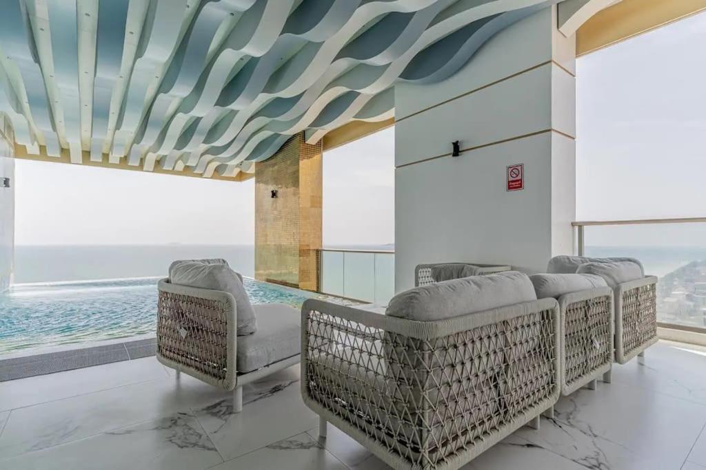 Sea View 5 Star Facilities Luxury Stay At Pattaya Джомтьен Экстерьер фото